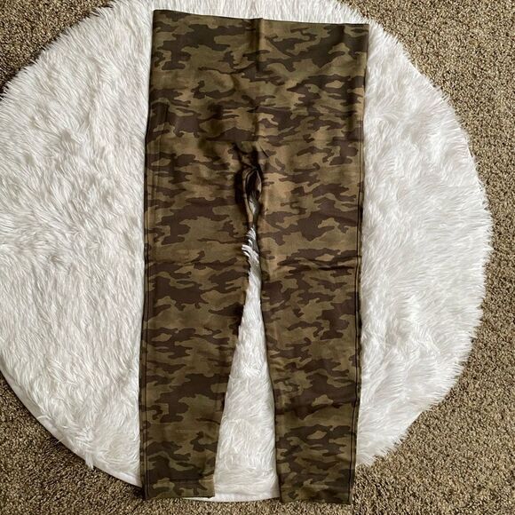 SPANX Camo Seamless Leggings Womens Size Large - Picture 1 of 5
